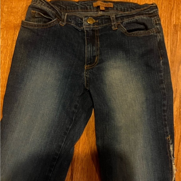 Vintage Arden B flare legs boho jeans with paisley accents - Picture 5 of 10